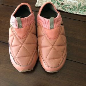 Teva Ember Moc Women’s 7 New
